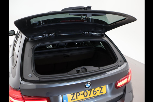 BMW 3 Serie Touring 318i M-SPORT + AFN. TREKHAAK | LEDER SPORTINT. | DIGITALE COCKPIT | STOELVERWARMING