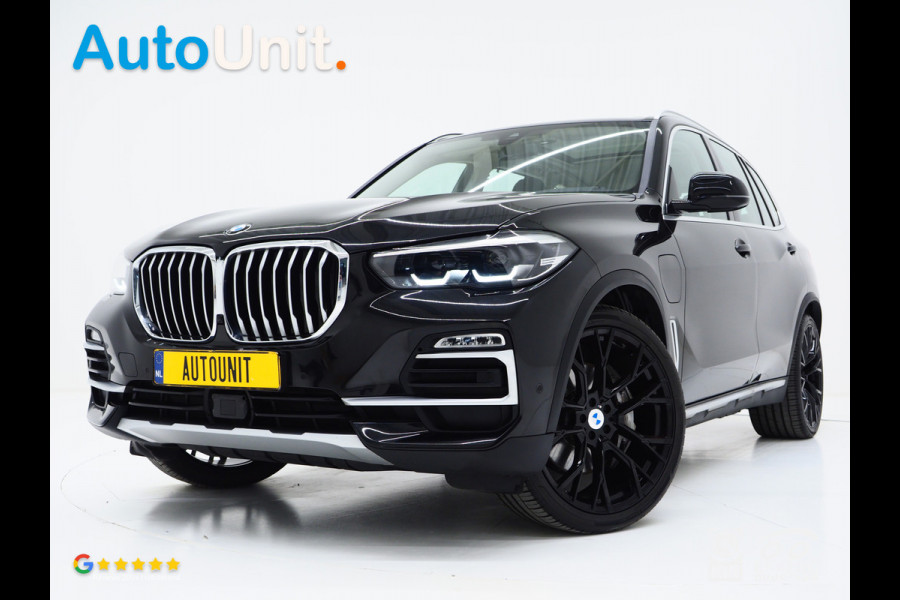 BMW X5 xDrive45e High Executive | Panoramadak | Leder | Trekhaak | Luchtvering | HUD | Camera | Sfeerlicht | Carplay
