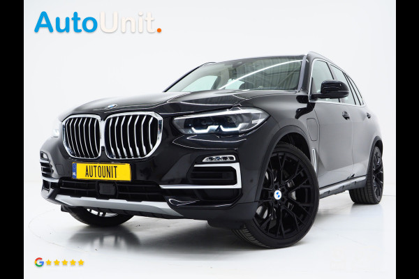 BMW X5 xDrive45e High Executive | Panoramadak | Leder | Trekhaak | Luchtvering | HUD | Camera | Sfeerlicht | Carplay