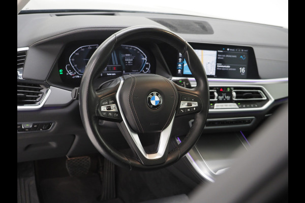 BMW X5 xDrive45e High Executive | Panoramadak | Leder | Trekhaak | Luchtvering | HUD | Camera | Sfeerlicht | Carplay