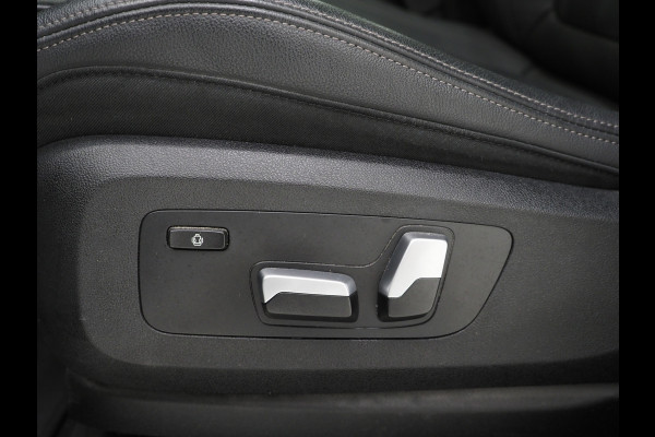 BMW X5 xDrive45e High Executive | Panoramadak | Leder | Trekhaak | Luchtvering | HUD | Camera | Sfeerlicht | Carplay