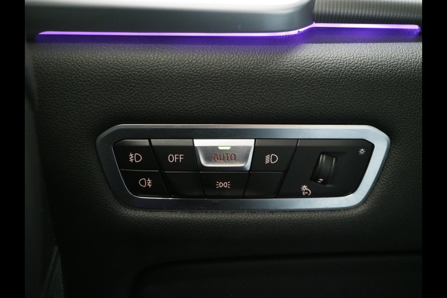 BMW X5 xDrive45e High Executive | Panoramadak | Leder | Trekhaak | Luchtvering | HUD | Camera | Sfeerlicht | Carplay