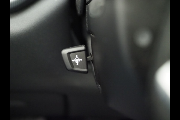 BMW X5 xDrive45e High Executive | Panoramadak | Leder | Trekhaak | Luchtvering | HUD | Camera | Sfeerlicht | Carplay