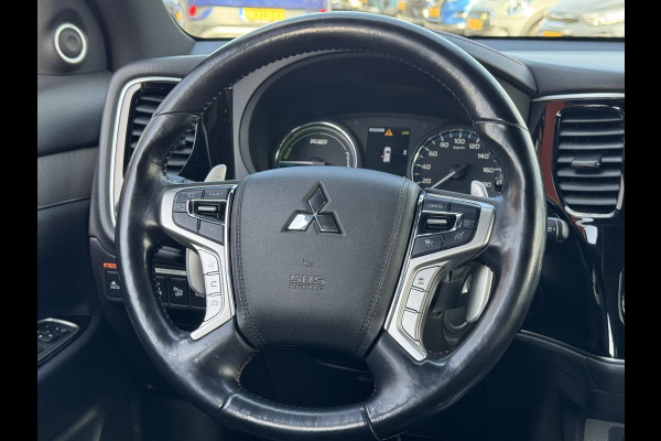 Mitsubishi Outlander 2.0 PHEV S-Edition PANODAK | LEDER | TREKHAAK