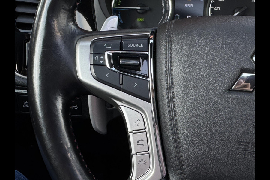 Mitsubishi Outlander 2.0 PHEV S-Edition PANODAK | LEDER | TREKHAAK