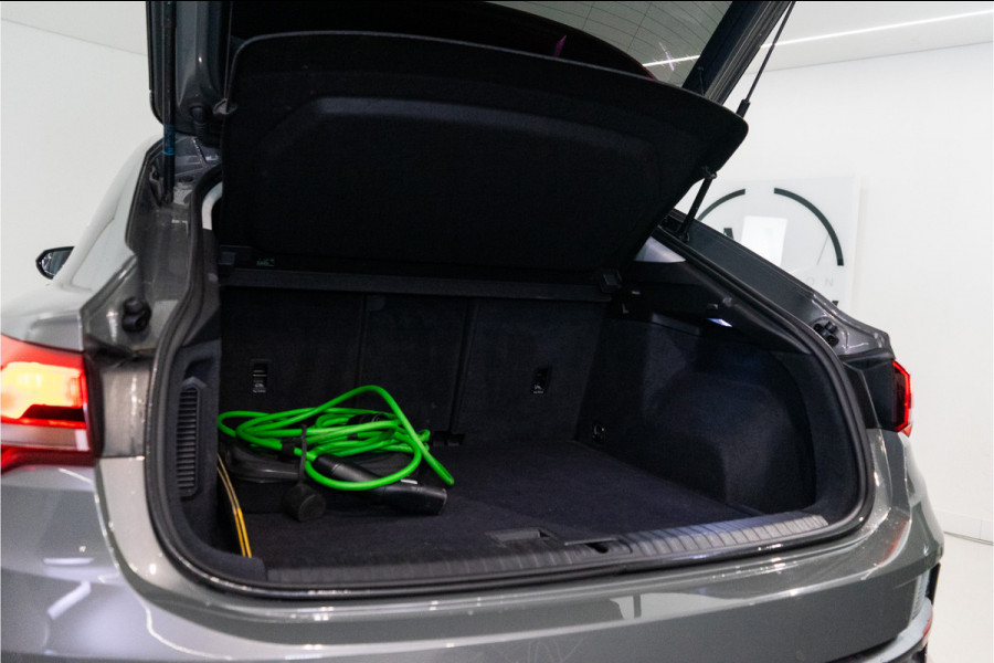 Audi Q3 Sportback 45 TFSI e Business Edition 245PK | Chronos | Carplay | Dodehoek | Stoelverw. | Garantie