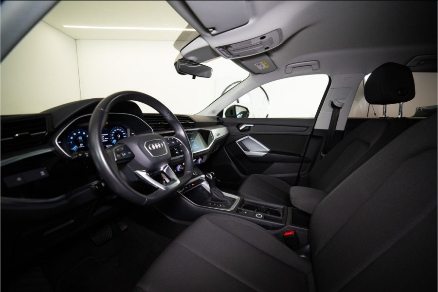 Audi Q3 Sportback 45 TFSI e Business Edition 245PK | Chronos | Carplay | Dodehoek | Stoelverw. | Garantie