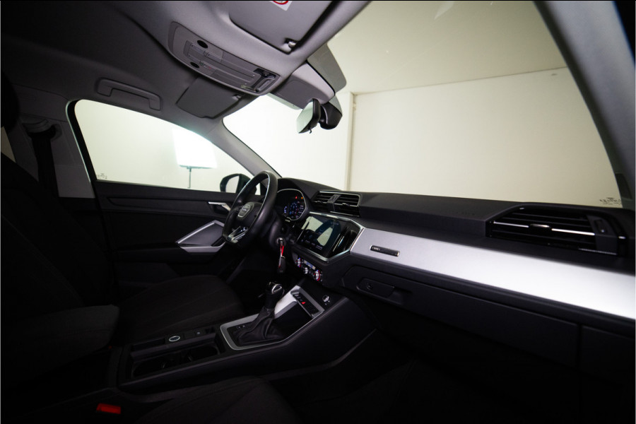 Audi Q3 Sportback 45 TFSI e Business Edition 245PK | Chronos | Carplay | Dodehoek | Stoelverw. | Garantie