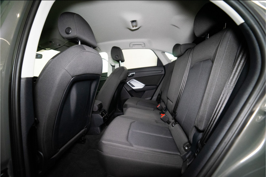 Audi Q3 Sportback 45 TFSI e Business Edition 245PK | Chronos | Carplay | Dodehoek | Stoelverw. | Garantie