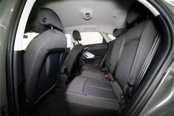 Audi Q3 Sportback 45 TFSI e Business Edition 245PK | Chronos | Carplay | Dodehoek | Stoelverw. | Garantie
