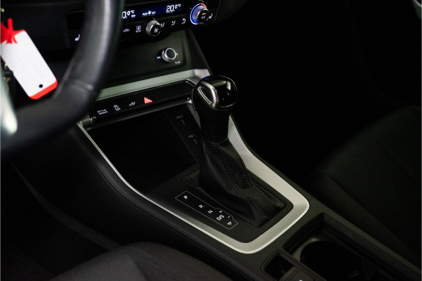 Audi Q3 Sportback 45 TFSI e Business Edition 245PK | Chronos | Carplay | Dodehoek | Stoelverw. | Garantie