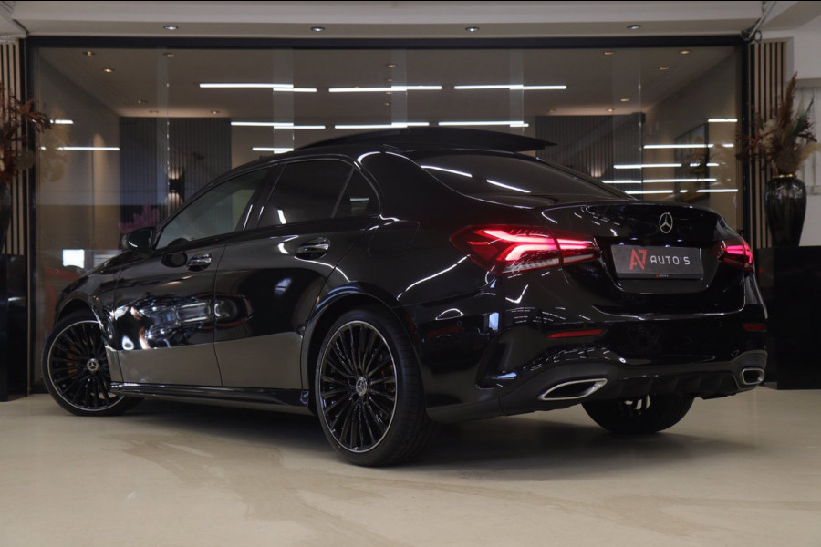 Mercedes-Benz A-Klasse 220 AMG-LINE Pano/Sfeer/Camera/Laneassist/Blindspot/VOL
