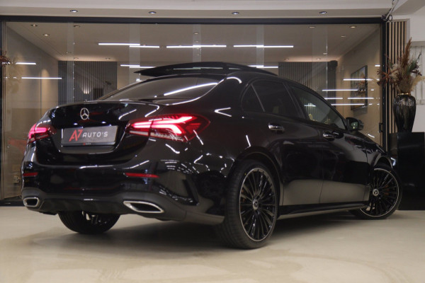 Mercedes-Benz A-Klasse 220 AMG-LINE Pano/Sfeer/Camera/Laneassist/Blindspot/VOL