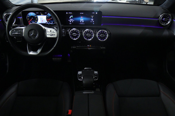 Mercedes-Benz A-Klasse 220 AMG-LINE Pano/Sfeer/Camera/Laneassist/Blindspot/VOL