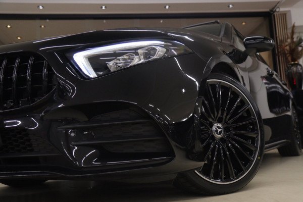 Mercedes-Benz A-Klasse 220 AMG-LINE Pano/Sfeer/Camera/Laneassist/Blindspot/VOL