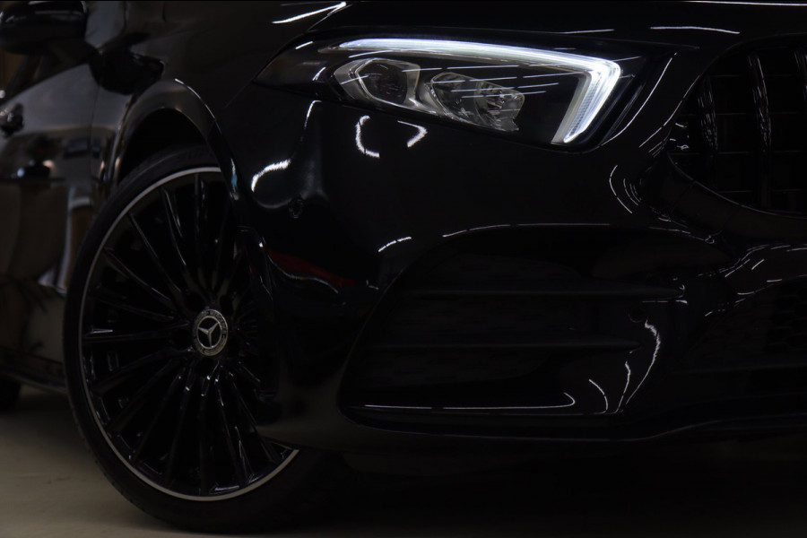 Mercedes-Benz A-Klasse 220 AMG-LINE Pano/Sfeer/Camera/Laneassist/Blindspot/VOL