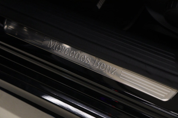 Mercedes-Benz A-Klasse 220 AMG-LINE Pano/Sfeer/Camera/Laneassist/Blindspot/VOL