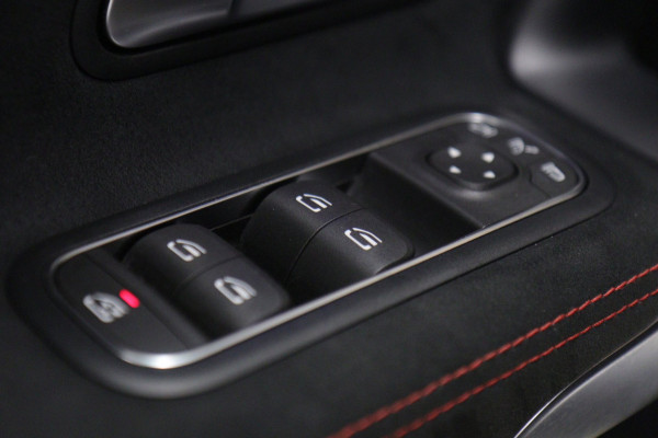 Mercedes-Benz A-Klasse 220 AMG-LINE Pano/Sfeer/Camera/Laneassist/Blindspot/VOL