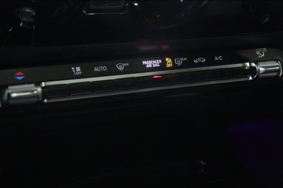 Mercedes-Benz A-Klasse 220 AMG-LINE Pano/Sfeer/Camera/Laneassist/Blindspot/VOL