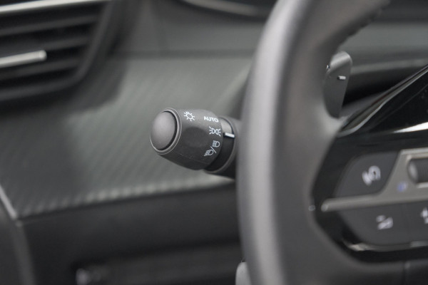 Peugeot 208 1.2 Hybrid 110 e-DCS6 Style | Parkeersensoren | Apple Carplay | Cruise Control | Airco