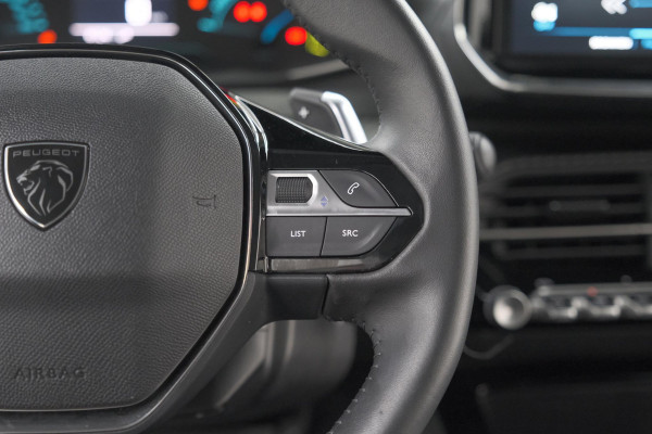 Peugeot 208 1.2 Hybrid 110 e-DCS6 Style | Parkeersensoren | Apple Carplay | Cruise Control | Airco