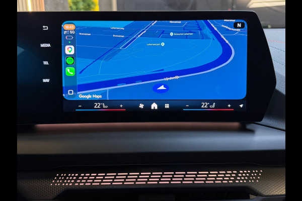 BMW 1-serie 120 M Sport Design Edition |FABRIEKSGARANTIE|DEALER ONDERHOUDEN|KEYLESS|CARPLAY|CAMERA|19INCH|SFEERVERLICHTING|