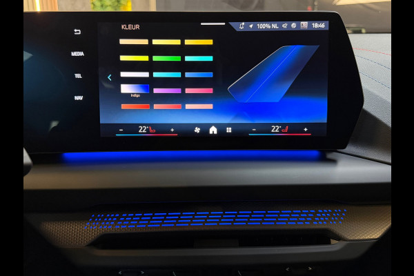 BMW 1-serie 120 M Sport Design Edition |FABRIEKSGARANTIE|DEALER ONDERHOUDEN|KEYLESS|CARPLAY|CAMERA|19INCH|SFEERVERLICHTING|