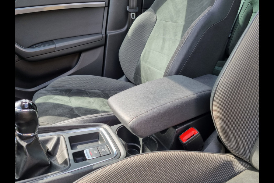 Seat Ateca 1.5 TSI Style Business Intense ✅150PK ✅PANODAK ✅TREKHAAK✅CARPLAY