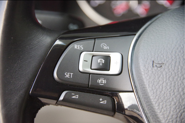 Volkswagen Crafter 35 2.0 TDI L3H2 177PK AUT. 2X SCHUIFDEUR, ADAPT. CRUISE, CAMERA, STUURVERWARMING, LEDER STUUR, CARPLAY, AIRCO, DUBBELE SCHUIFDEU