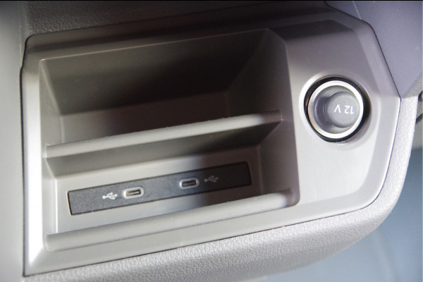 Volkswagen Crafter 35 2.0 TDI L3H2 177PK AUT. 2X SCHUIFDEUR, ADAPT. CRUISE, CAMERA, STUURVERWARMING, LEDER STUUR, CARPLAY, AIRCO, DUBBELE SCHUIFDEU