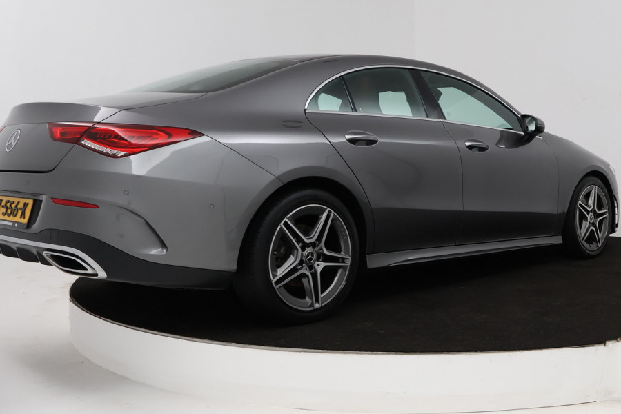 Mercedes-Benz CLA-Klasse 200 Business Solution AMG (SFEERVERLICHTING, CAMERA, LED, STOELVERWARMING, DEALER ONDERHOUDEN)