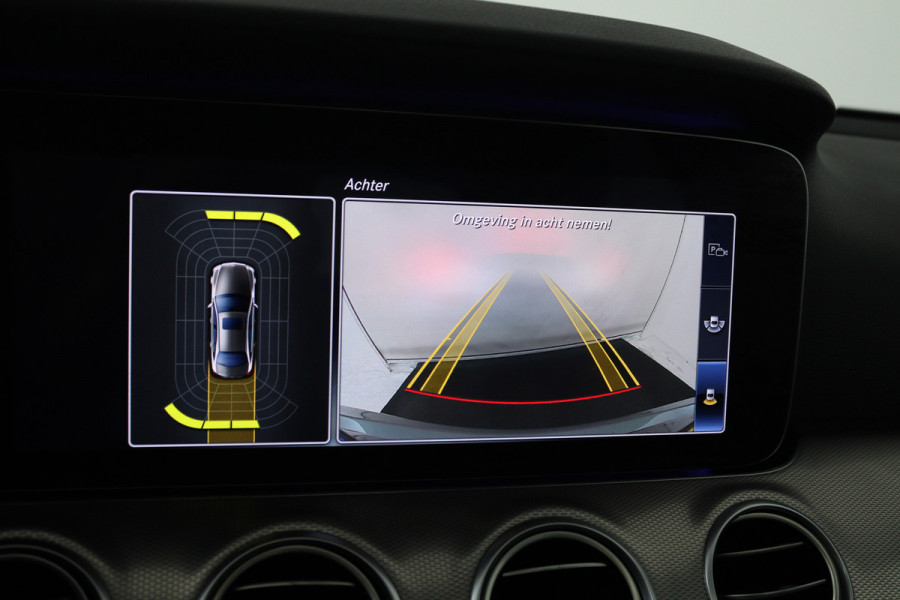 Mercedes-Benz E-Klasse 200 Premium (PANORAMADAK, SFEEVERLICHTING, CAMERA, STOELVERWARMING, DEALER ONDERHOUDEN)