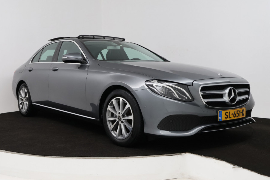 Mercedes-Benz E-Klasse 200 Premium (PANORAMADAK, SFEEVERLICHTING, CAMERA, STOELVERWARMING, DEALER ONDERHOUDEN)
