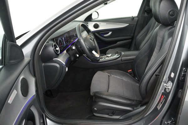 Mercedes-Benz E-Klasse 200 Premium (PANORAMADAK, SFEEVERLICHTING, CAMERA, STOELVERWARMING, DEALER ONDERHOUDEN)