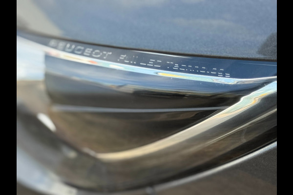 Peugeot 308 1.2 PureTech Allure Camera Full Led Carplay 5drs Zuinig en betrouwbaar
