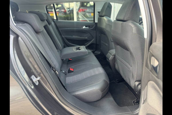 Peugeot 308 1.2 PureTech Allure Camera Full Led Carplay 5drs Zuinig en betrouwbaar