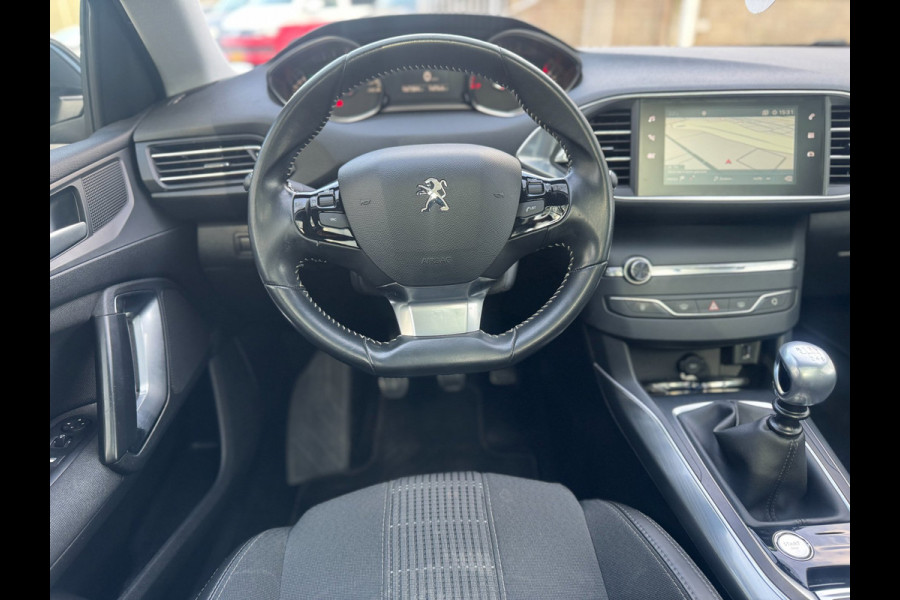 Peugeot 308 1.2 PureTech Allure Camera Full Led Carplay 5drs Zuinig en betrouwbaar