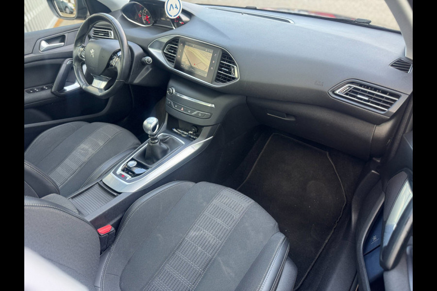 Peugeot 308 1.2 PureTech Allure Camera Full Led Carplay 5drs Zuinig en betrouwbaar