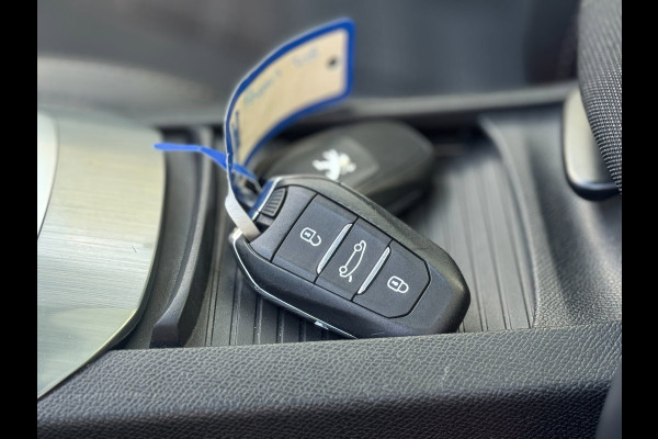 Peugeot 308 1.2 PureTech Allure Camera Full Led Carplay 5drs Zuinig en betrouwbaar