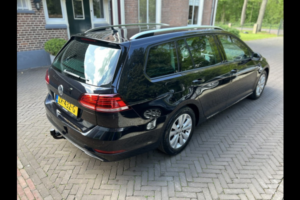 Volkswagen Golf Variant 1.5 TSI 130pk Bns Navi, CarPlay, Trekhaak, Stoelverwarming