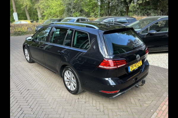 Volkswagen Golf Variant 1.5 TSI 130pk Bns Navi, CarPlay, Trekhaak, Stoelverwarming