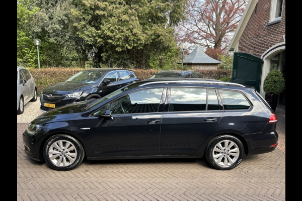 Volkswagen Golf Variant 1.5 TSI 130pk Bns Navi, CarPlay, Trekhaak, Stoelverwarming