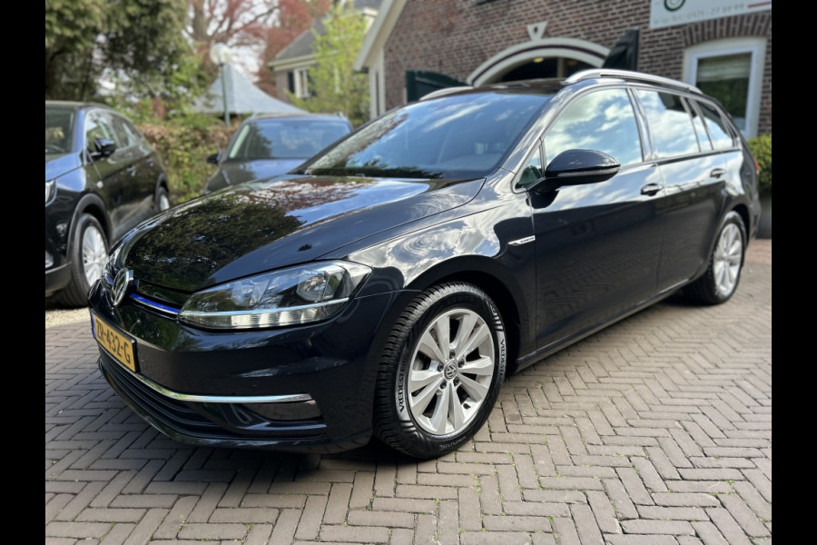 Volkswagen Golf Variant 1.5 TSI 130pk Bns Navi, CarPlay, Trekhaak, Stoelverwarming