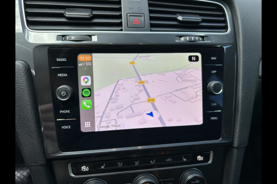 Volkswagen Golf Variant 1.5 TSI 130pk Bns Navi, CarPlay, Trekhaak, Stoelverwarming