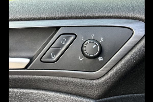 Volkswagen Golf Variant 1.5 TSI 130pk Bns Navi, CarPlay, Trekhaak, Stoelverwarming