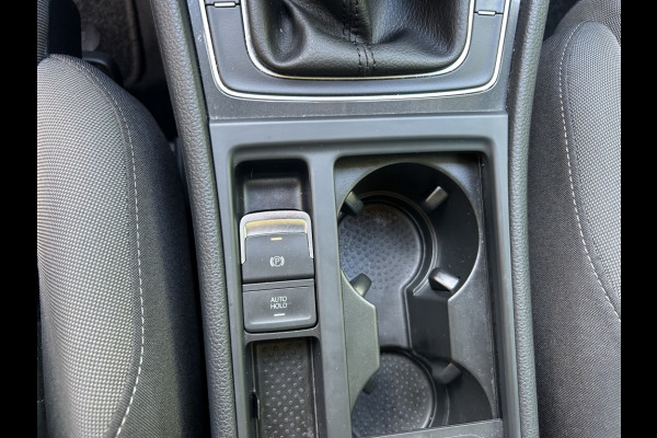 Volkswagen Golf Variant 1.5 TSI 130pk Bns Navi, CarPlay, Trekhaak, Stoelverwarming