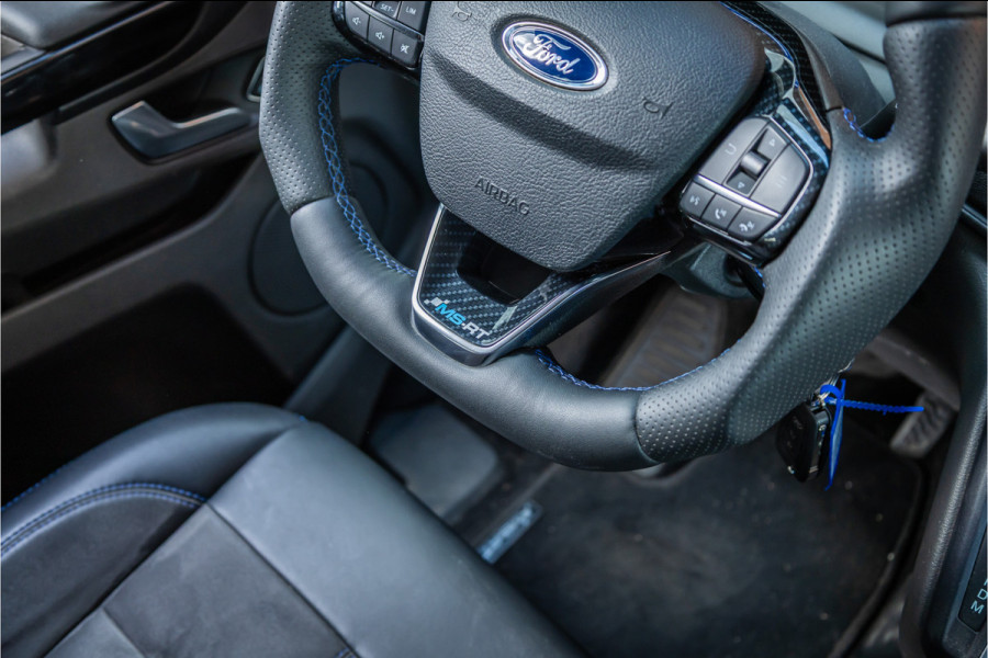 Ford Transit Custom MS-RT 320 2.0 TDCI L2H1 DC | ACC | BLIS | Bi-Xenon | Elek stoel | CarPlay | Navigatie | Camera | Stoelverwarming | L+R Schuifdeur | Lederen bekleding | Spoiler-pakket | Nieuwe APK | Verlengde fabrieksgarantie