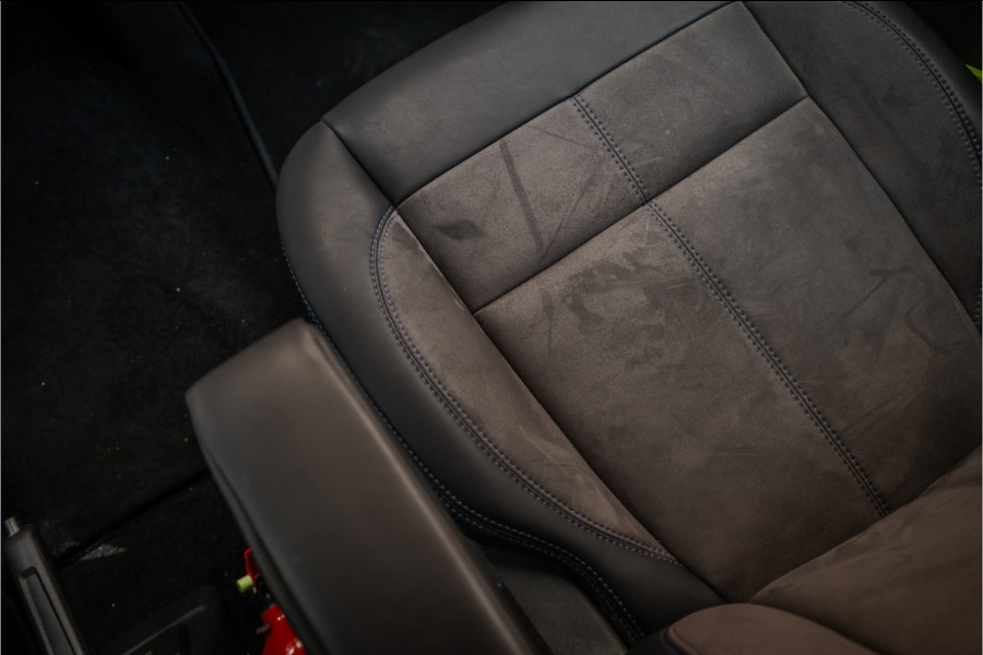 Ford Transit Custom MS-RT 320 2.0 TDCI L2H1 DC | ACC | BLIS | Bi-Xenon | Elek stoel | CarPlay | Navigatie | Camera | Stoelverwarming | L+R Schuifdeur | Lederen bekleding | Spoiler-pakket | Nieuwe APK | Verlengde fabrieksgarantie