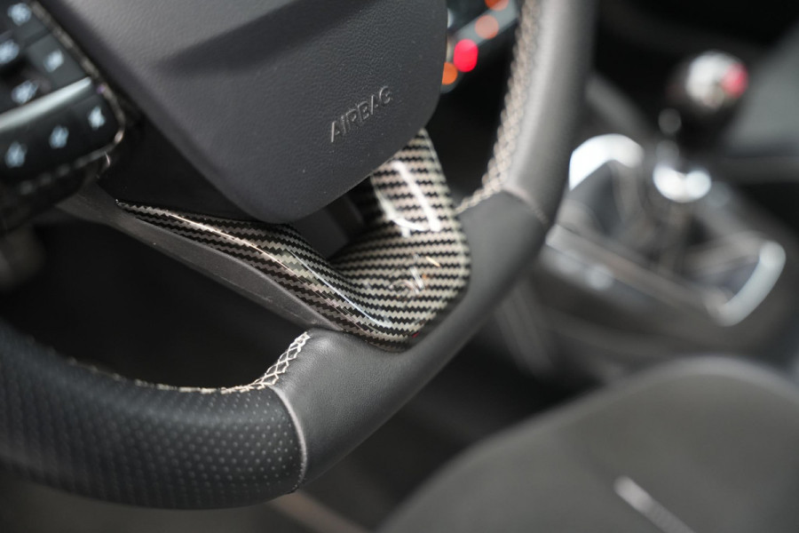 Ford Focus 2.3 EcoBoost ST-X Panoramadak Milltek LED B&O Headup Stuurverw.