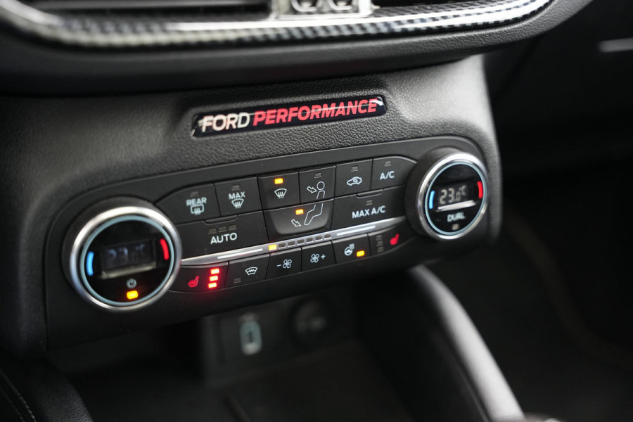 Ford Focus 2.3 EcoBoost ST-X Panoramadak Milltek LED B&O Headup Stuurverw.